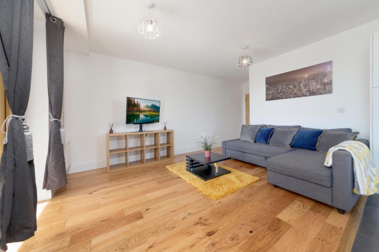 Flourish Apartments - Mulberry House - Tottenham ลอนดอน ภายนอก รูปภาพ