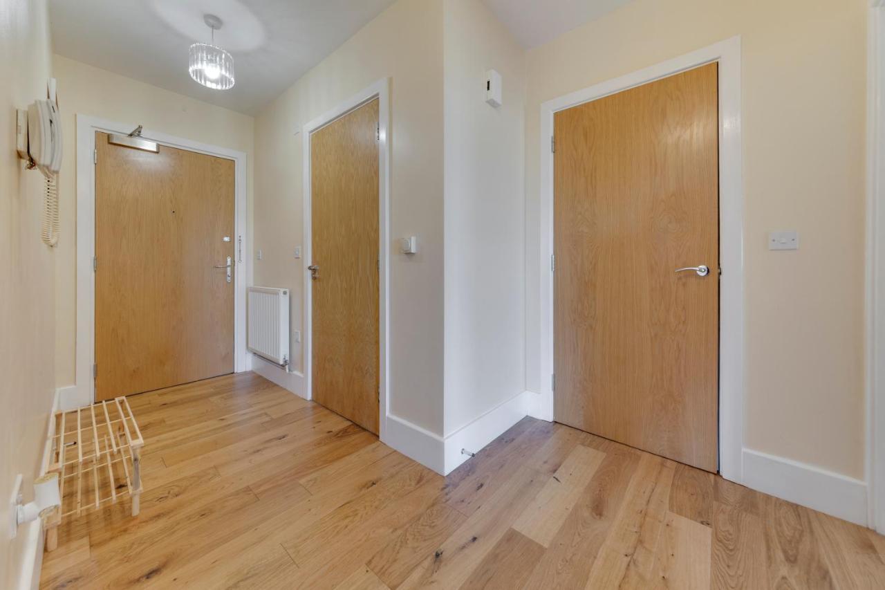 Flourish Apartments - Mulberry House - Tottenham ลอนดอน ภายนอก รูปภาพ