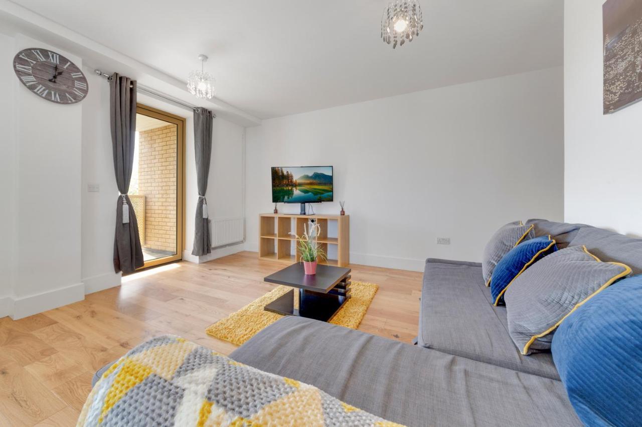 Flourish Apartments - Mulberry House - Tottenham ลอนดอน ภายนอก รูปภาพ